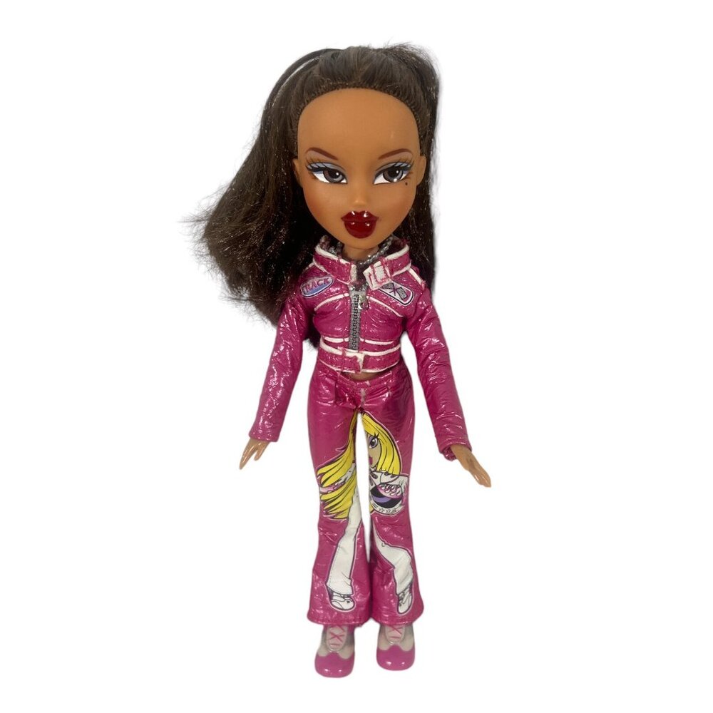 Bratz Play Sportz Racecar Dana with outfit & shoes 2001‎